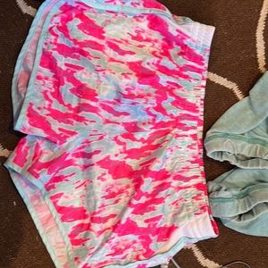 Large jogging shirts brand new with out tags